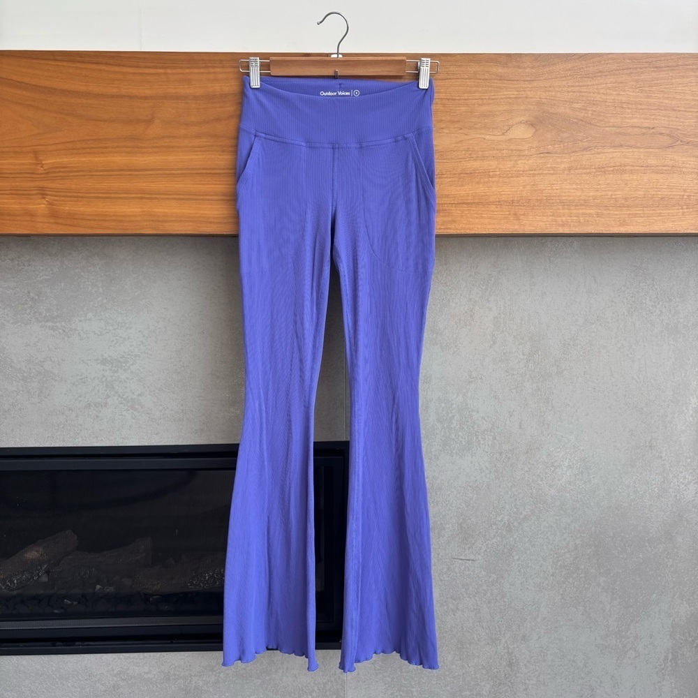 Outdoor Voices Ribbed Flare Leggings, Size S - Picture 3 of 12
